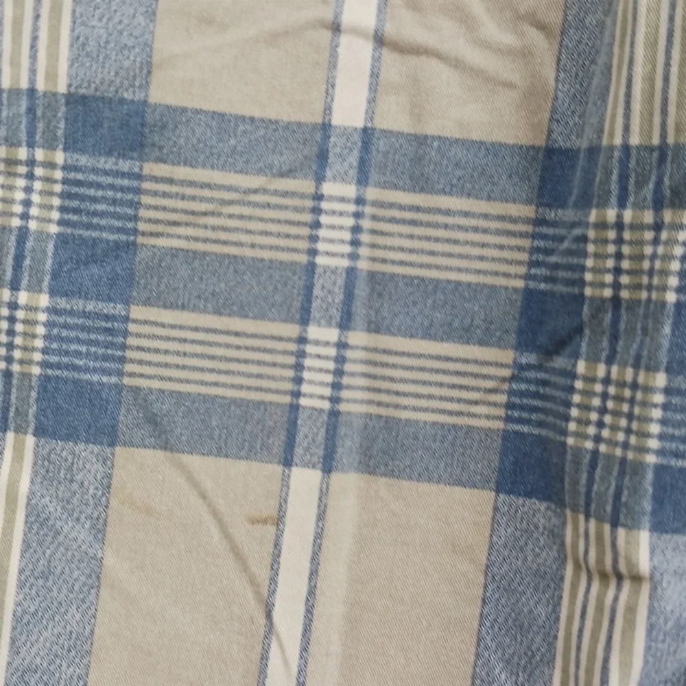 Old Navy men's or boys plaid shorts size 28